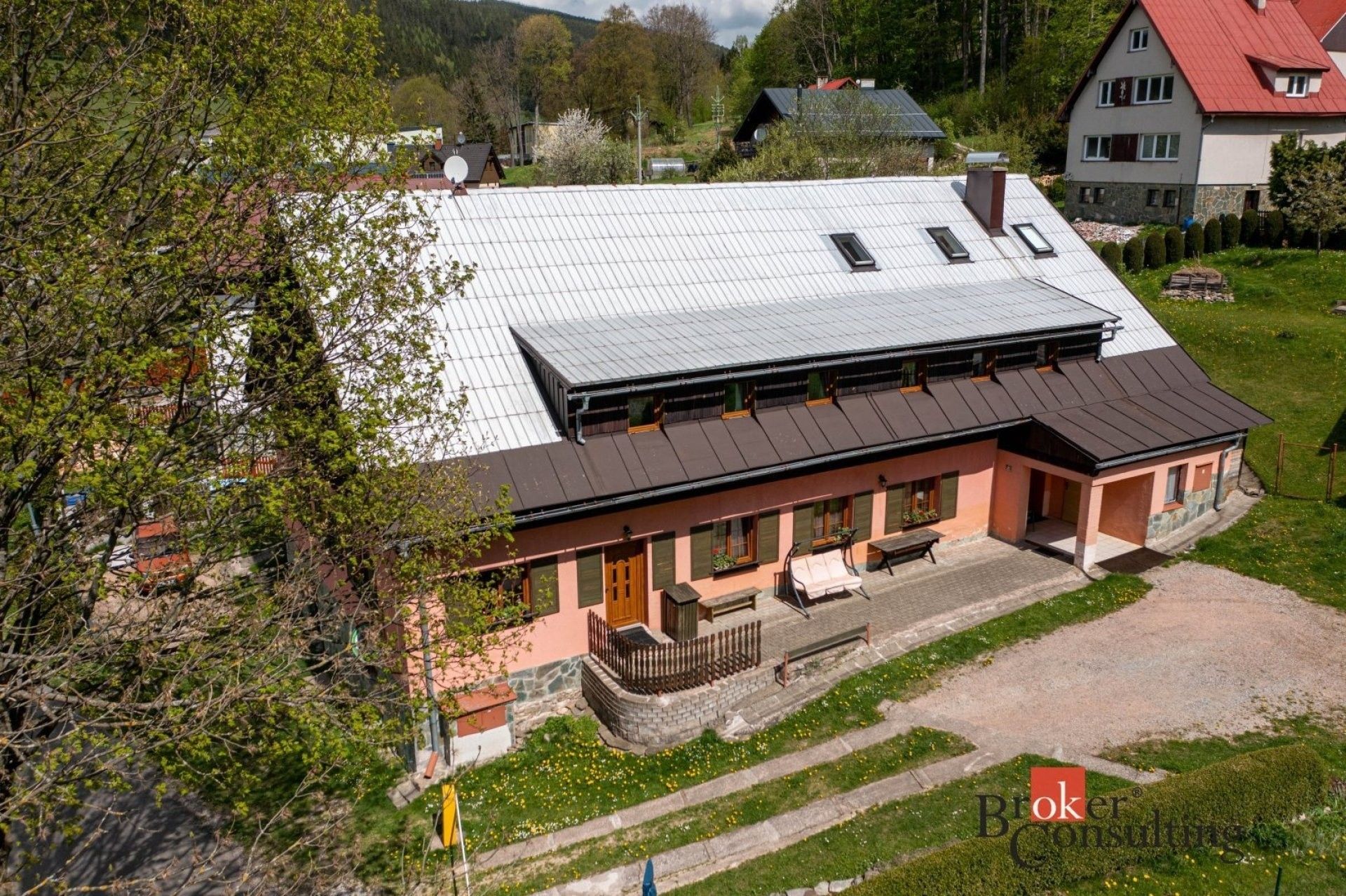 Ubytovací zařízení, Promenáda, Horní Maršov, 620 m² - 1
