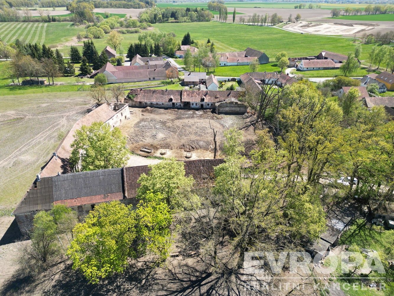 Prodej chalupa - Dříteň - Radomilice, okres České Budějovice, Jihočeský kraj, 6 254 m² - 2