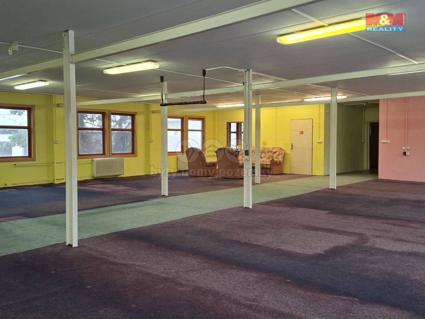 Pronájem obchodní prostory - Alfonse Muchy, Chomutov, 260 m²