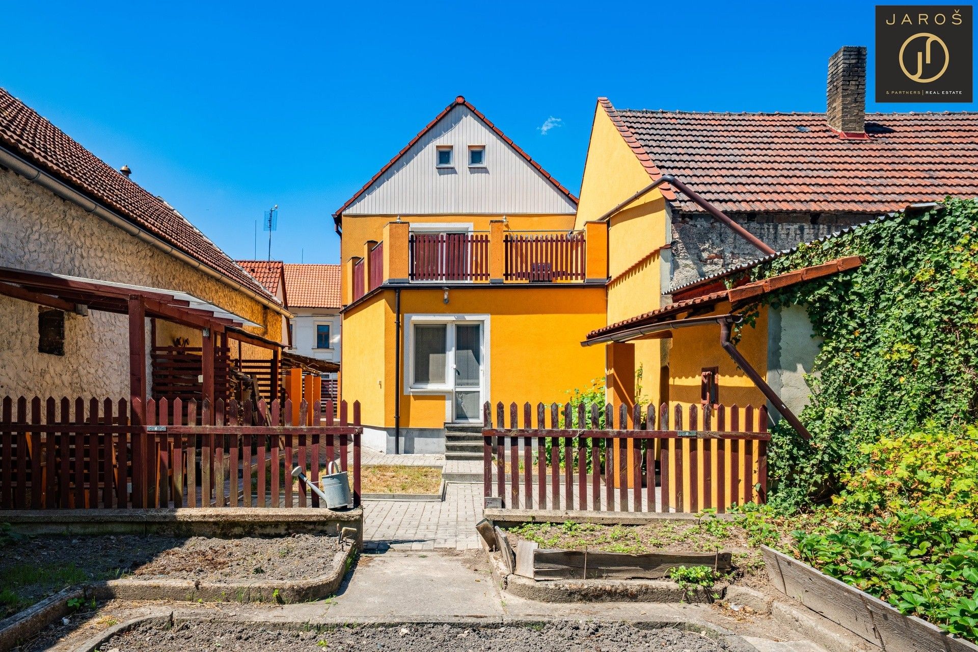 Rodinné domy, Makotřasy, 136 m² - 2