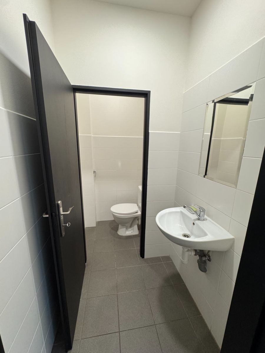 Pronájem kancelář - Na Harfě, Praha - Vysočany, 55 m² - 5