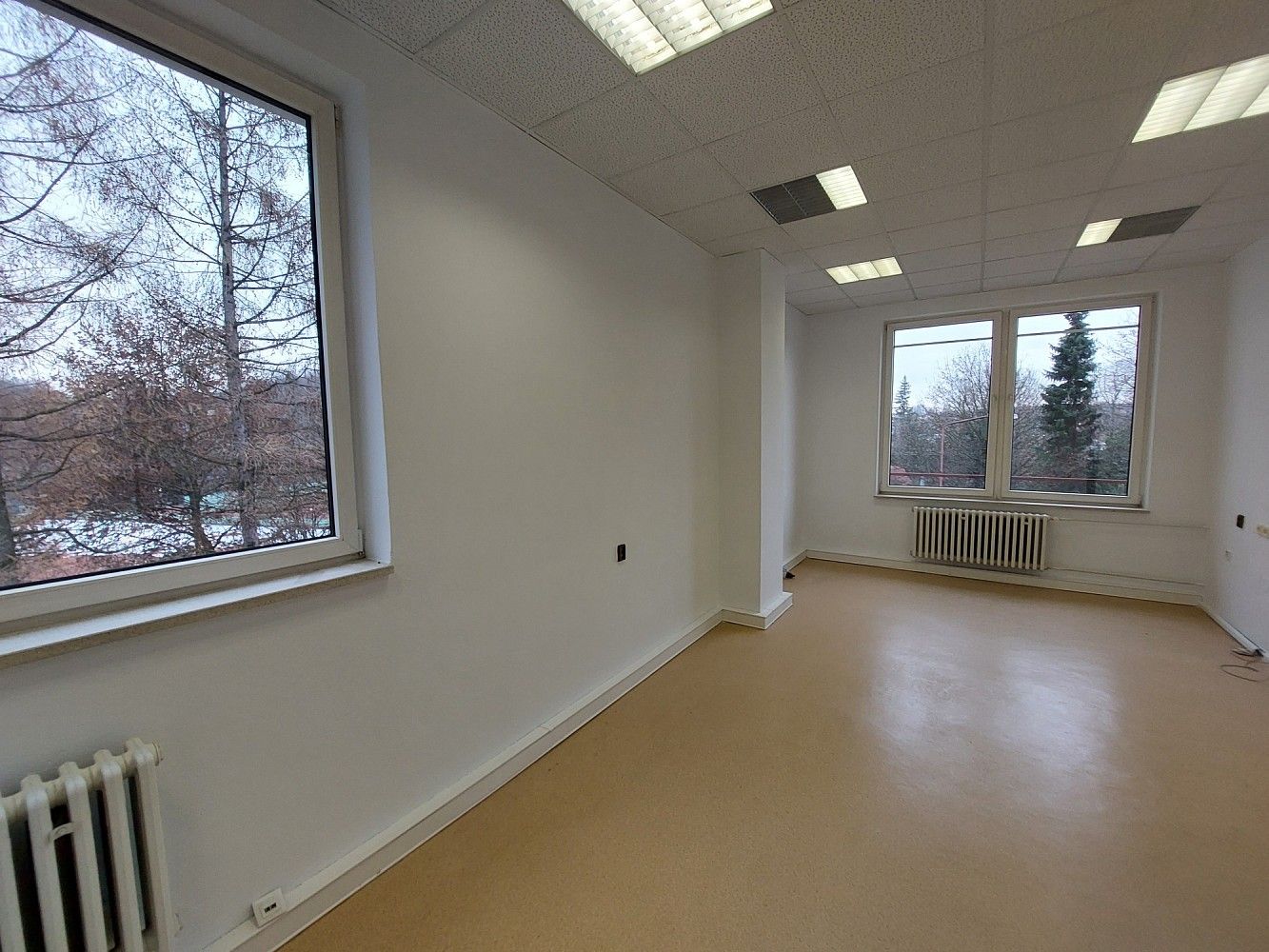 Kancelář · 22 m² · Bruntál - 3
