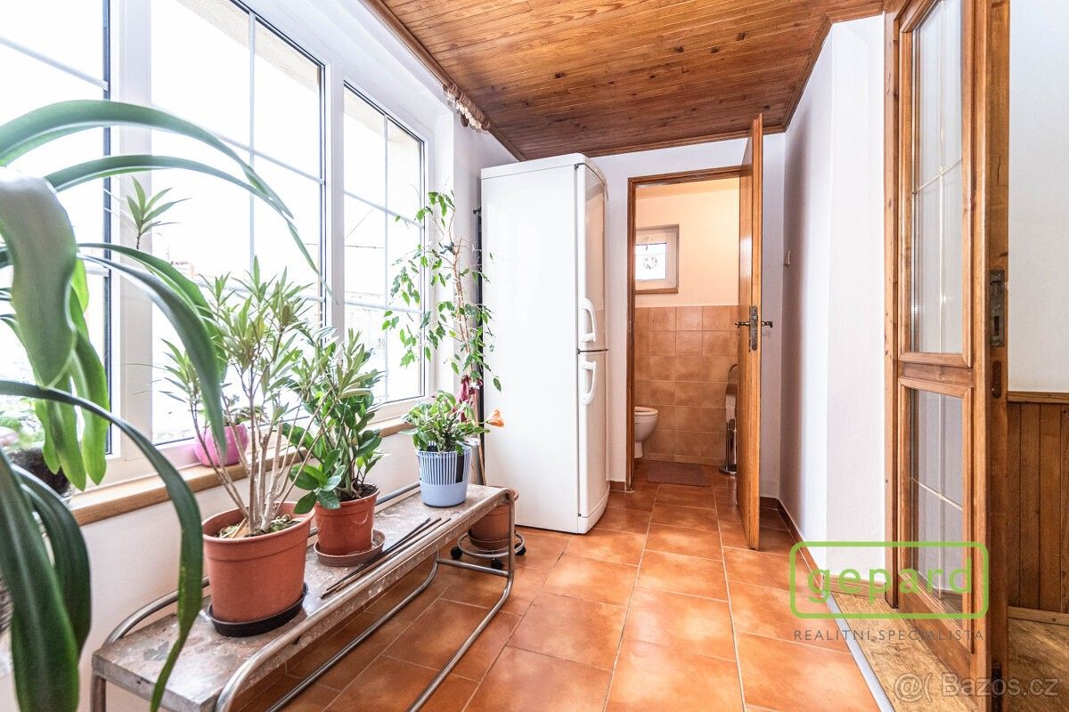 Pronájem rodinný dům - Kostelec nad Labem, 277 13