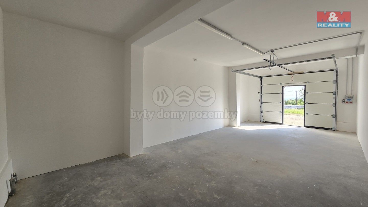 Pronájem sklad - Újezdec, 500 m²