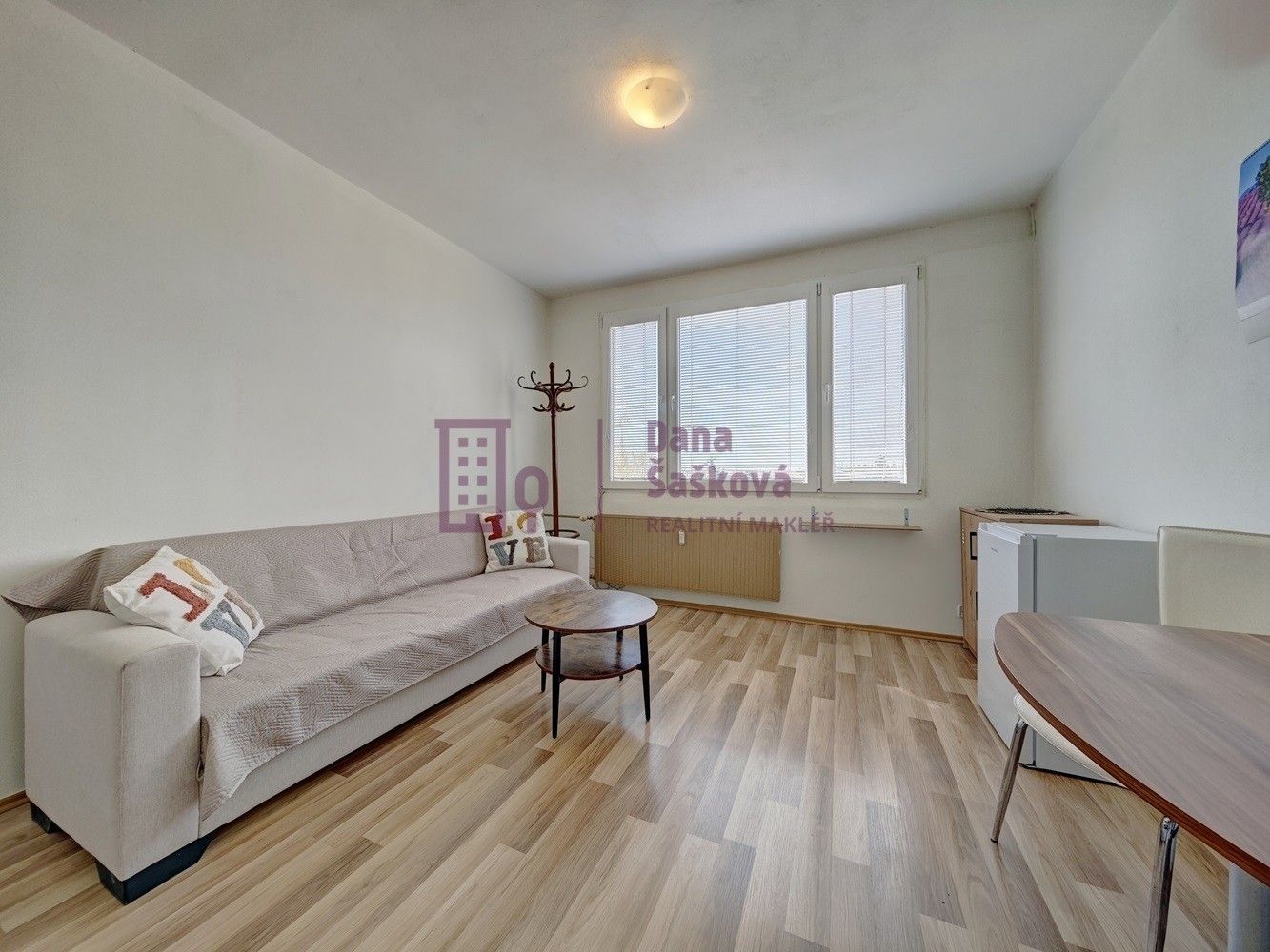 Pronájem byt 1+kk - sídliště U Nádraží 791, Jindřichův Hradec, 25 m²