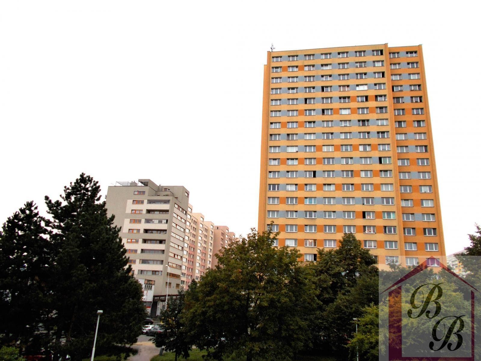 Prodej byt 1+kk - Hlavatého, Praha, 27 m²