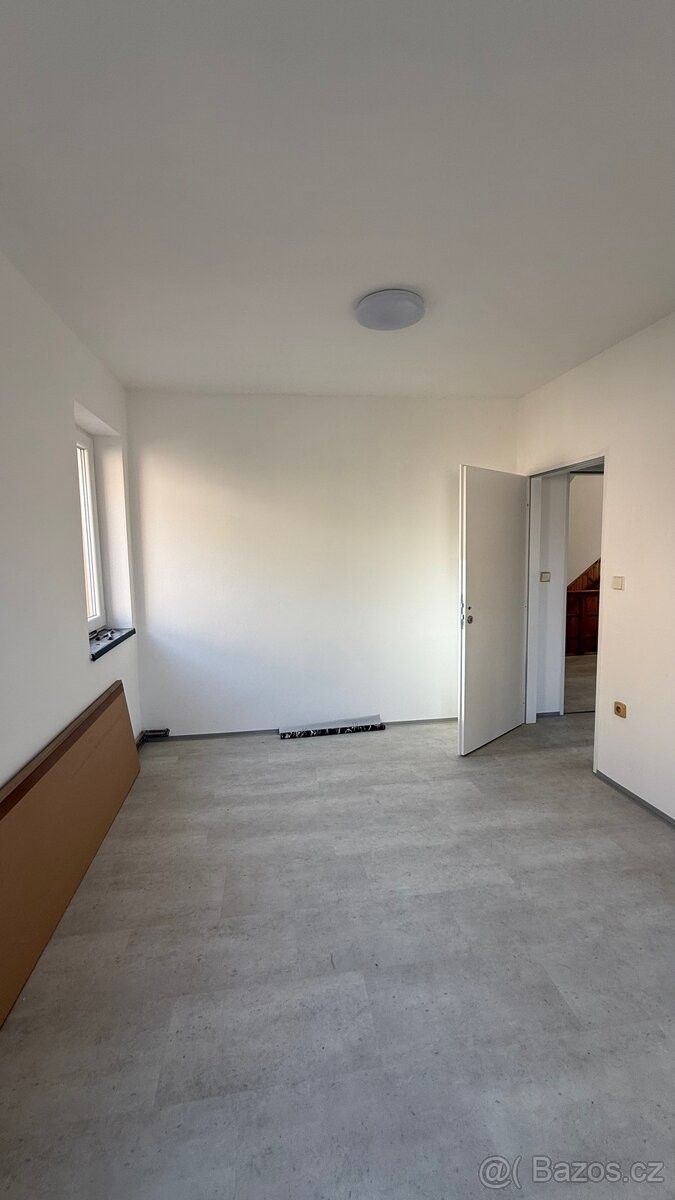 Pronájem byt - Dolní Poustevna, 407 82