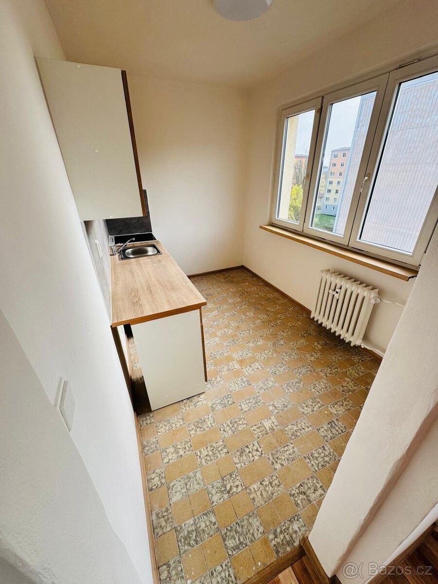 Pronájem byt - Chodov u Karlových Var, 357 35