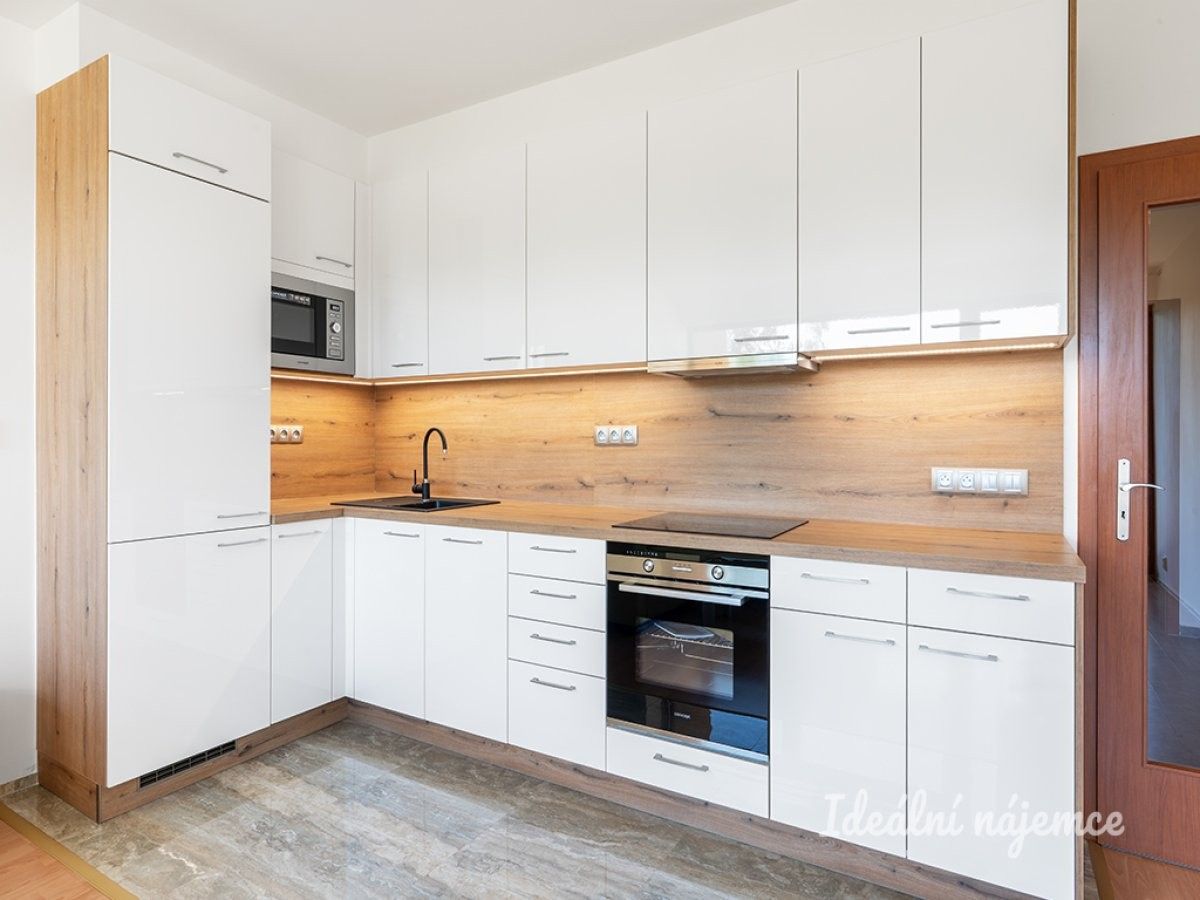 Pronájem byt 2+kk - Štěpařská, Praha, 58 m²