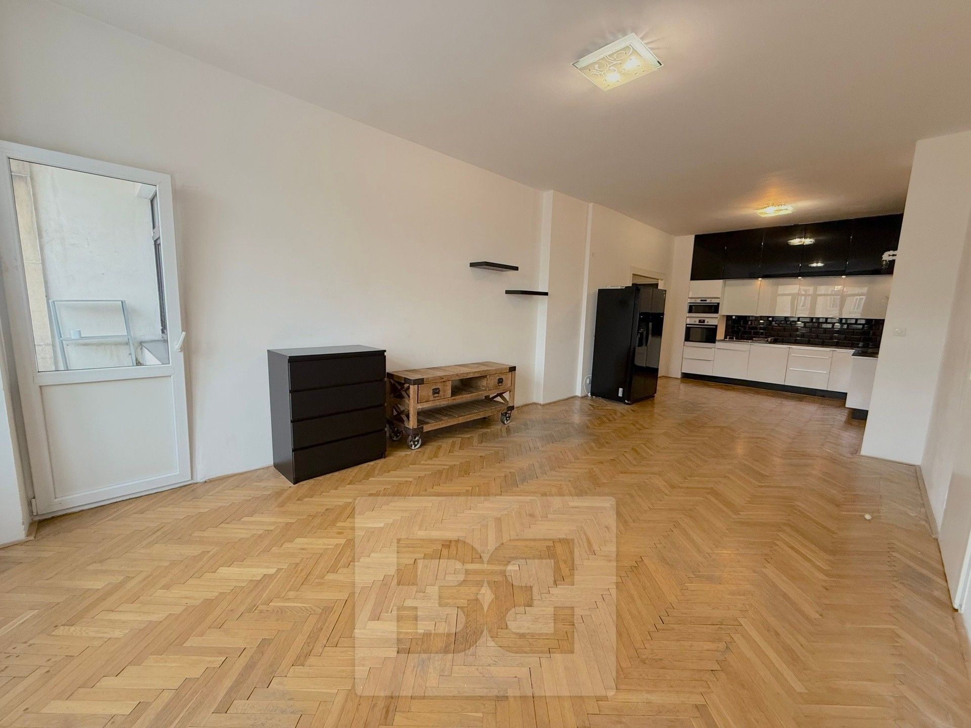 4+kk, Londýnská 334, Praha, 96 m²