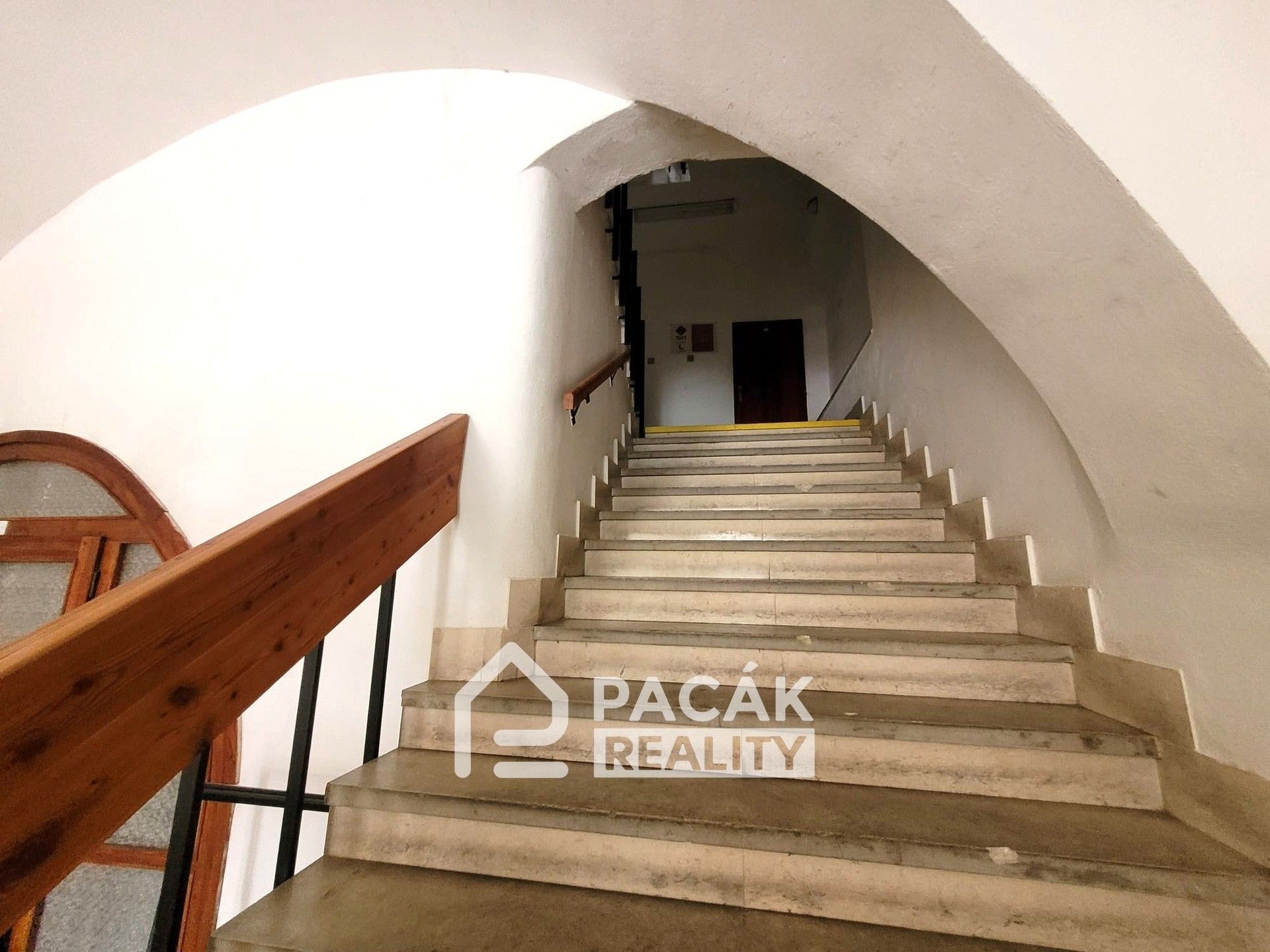 Pronájem kancelář - Dolní náměstí, Olomouc, 10 m² - 5
