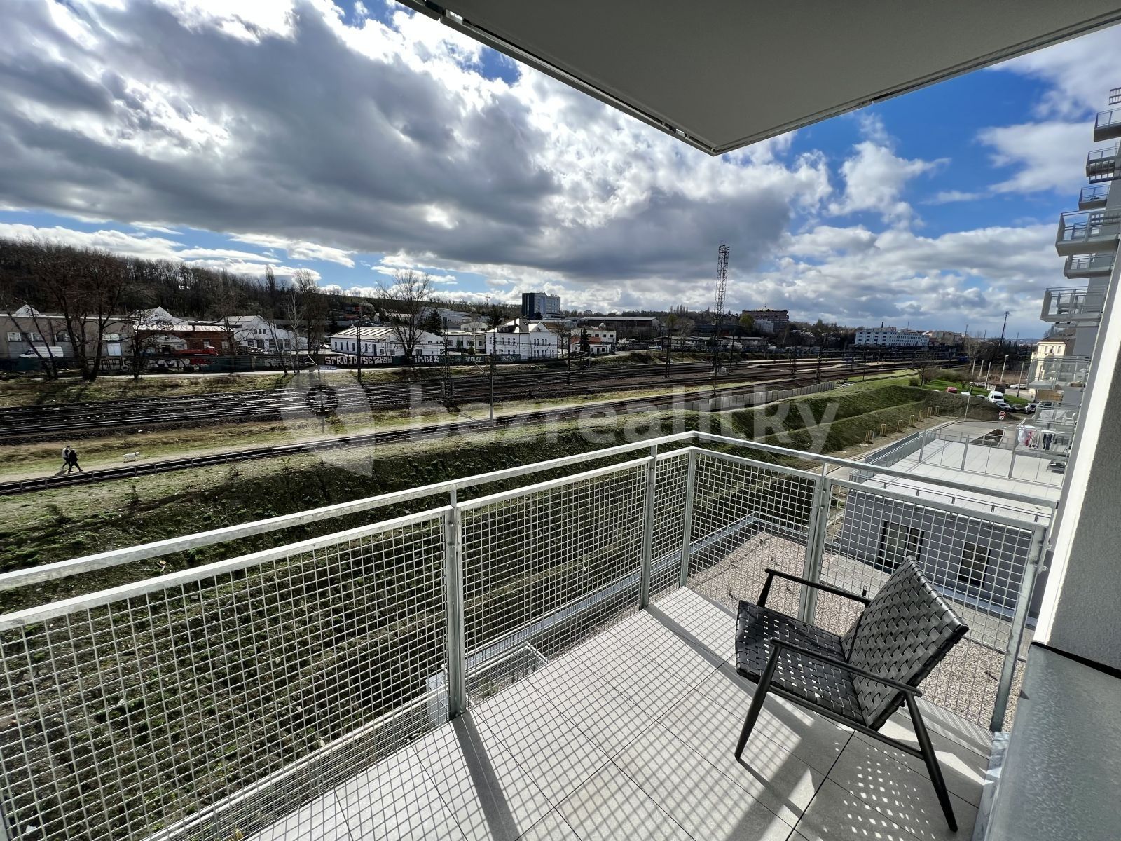 Pronájem byt 2+kk - Čerpadlová, Praha - Vysočany, 57 m² - 5