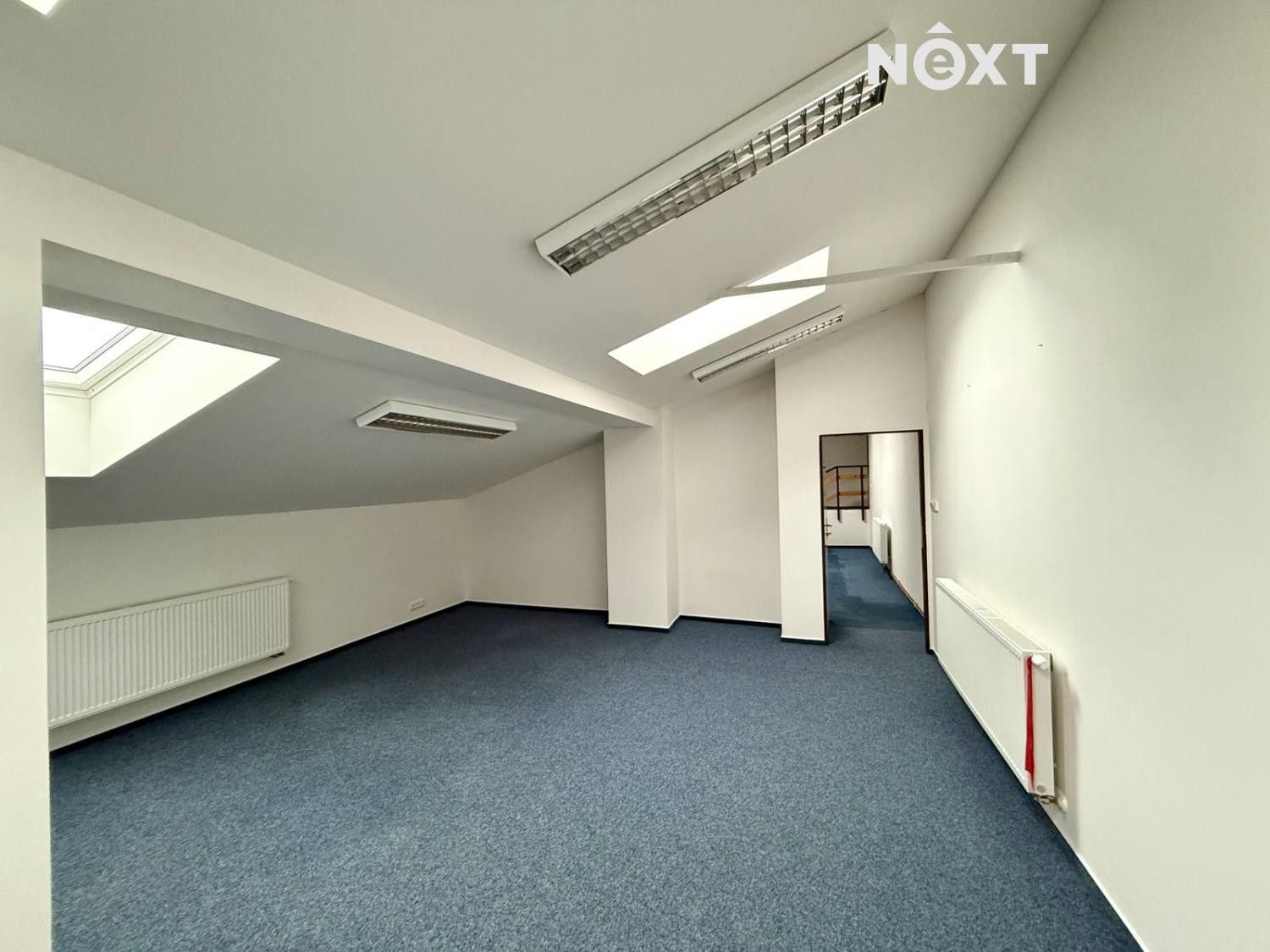 Pronájem kancelář - Libušská, Praha, 122 m²