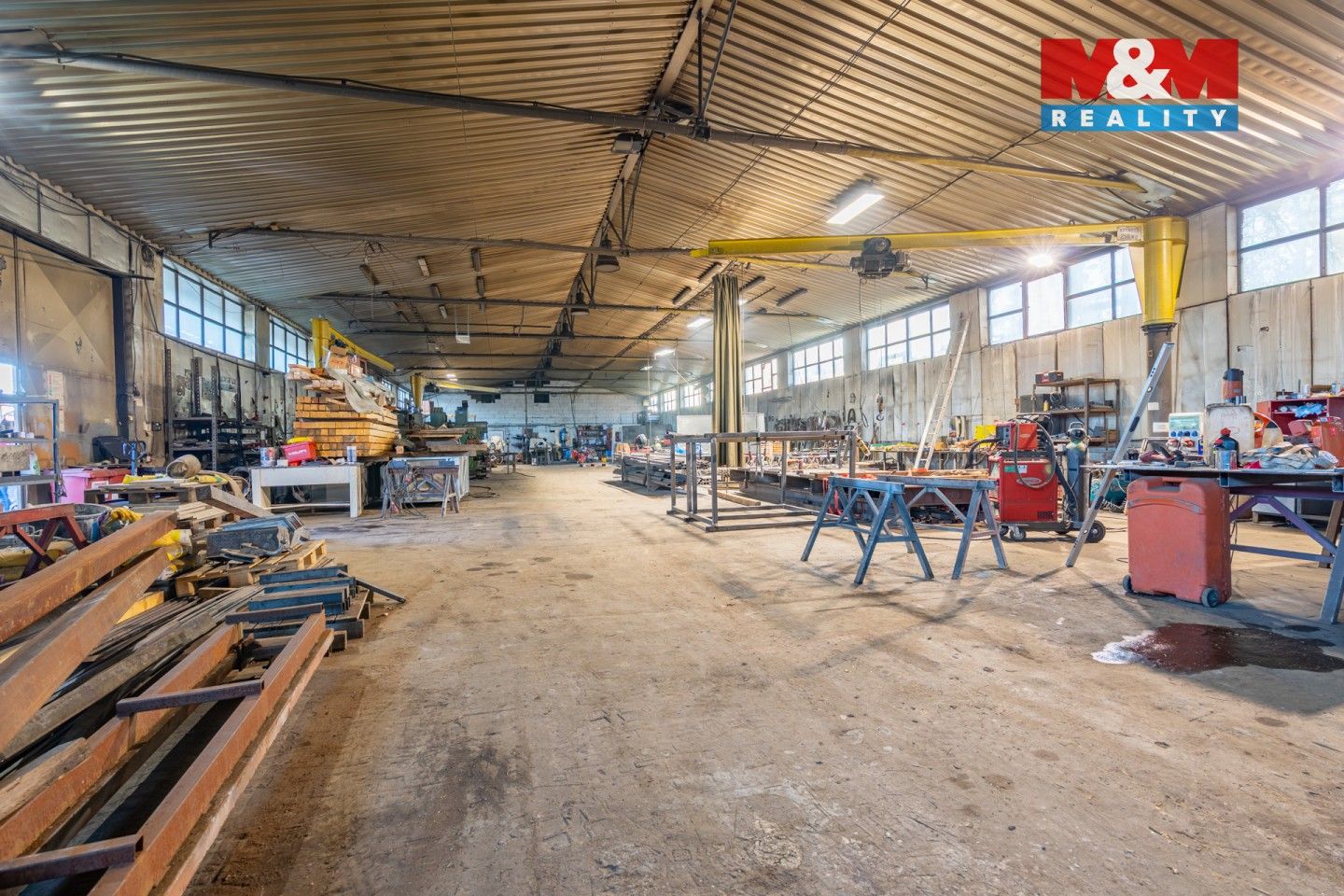 Prodej výrobní prostory - Lišov, 5 377 m² - 5