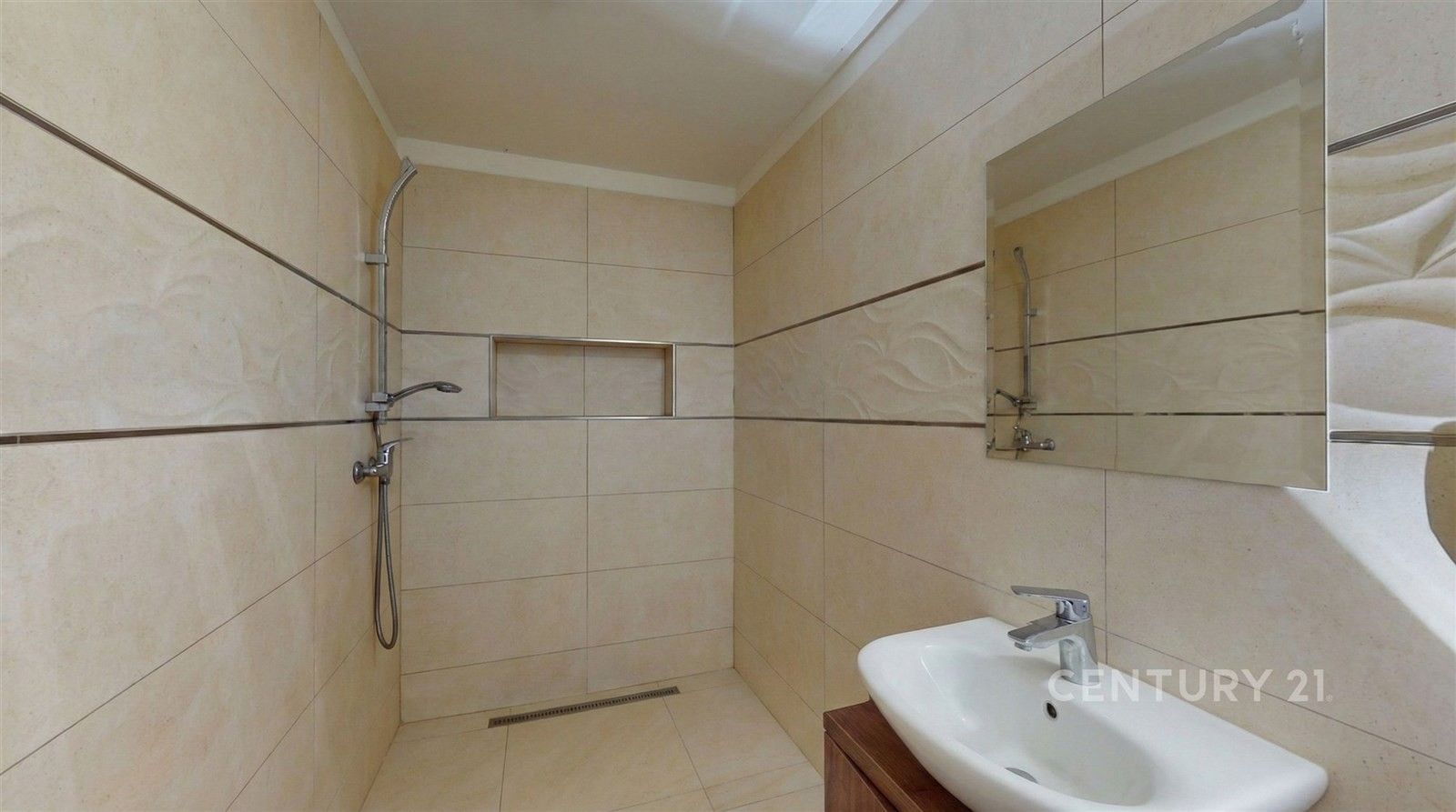 Prodej rodinný dům - Ivaň, 319 m²