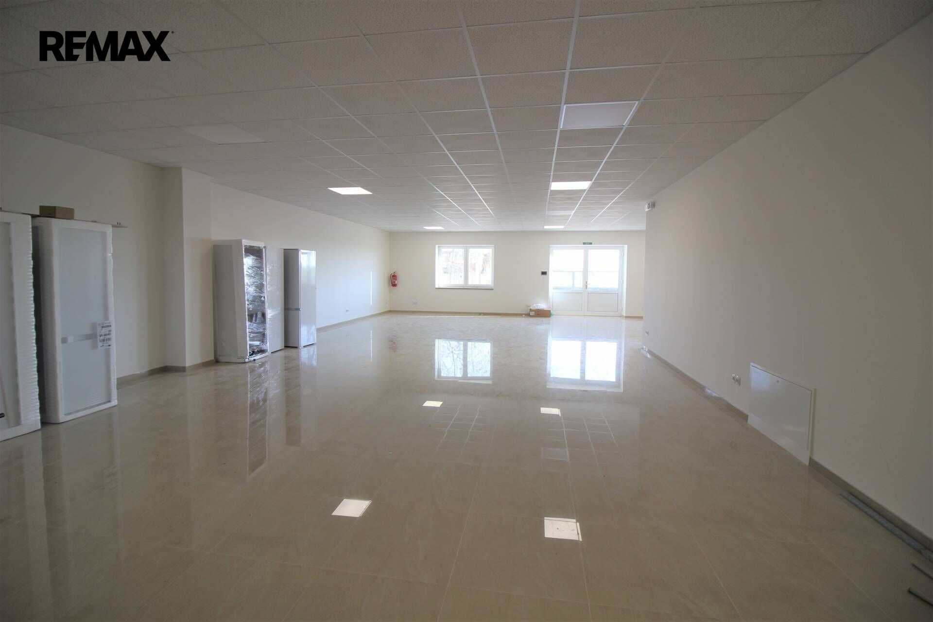 Obchodní prostory · 190 m² · Rostoklaty - 3