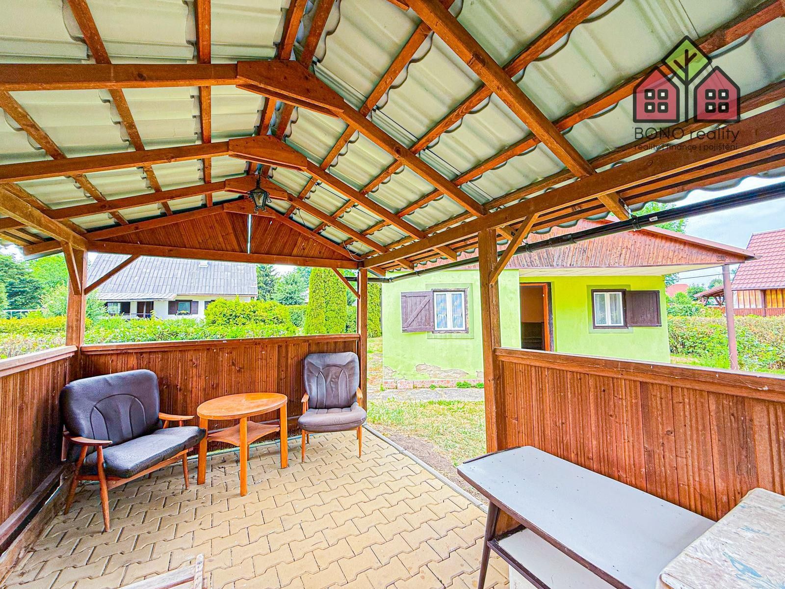Chaty, Levousy, Křesín, 47 m² - 2