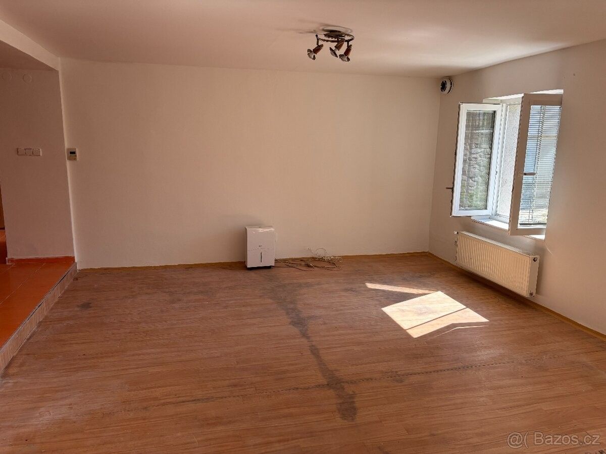 Prodej byt - Dobšice, 671 82