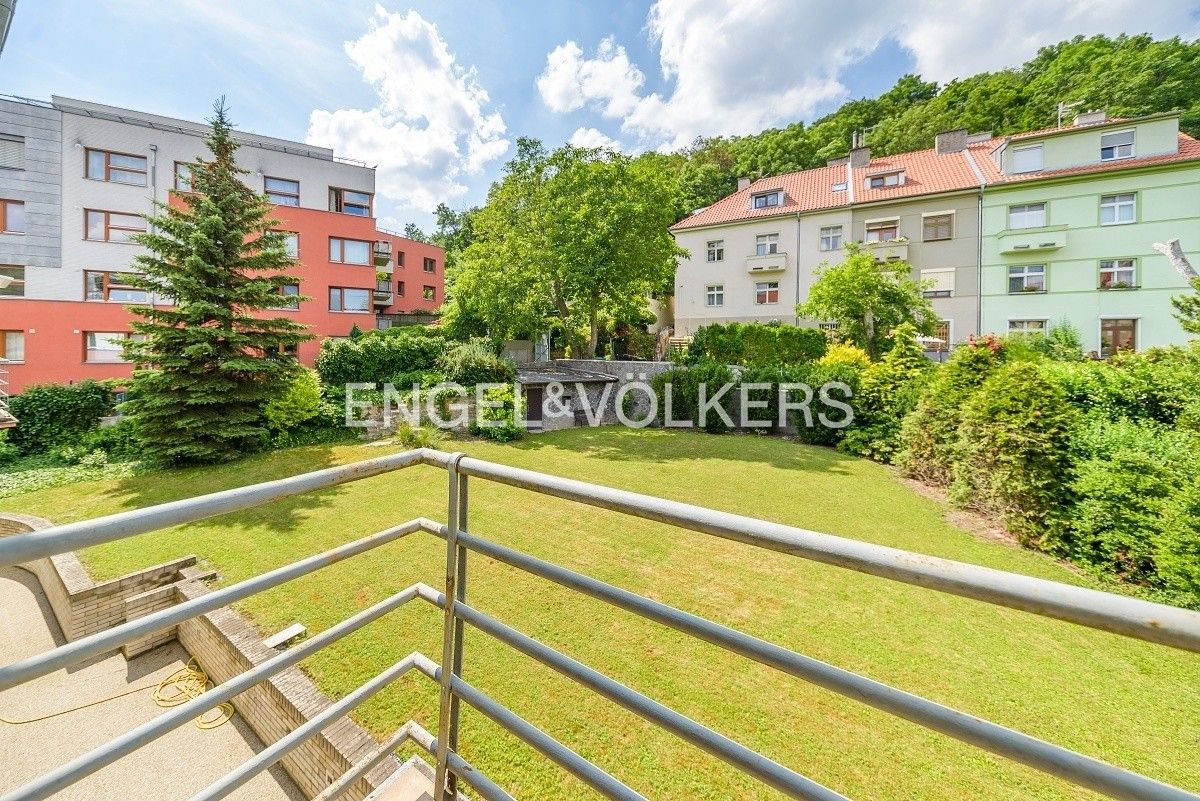 Byt 4+1 · 150 m² · Ke Klimentce 2186, Praha Smíchov - 3