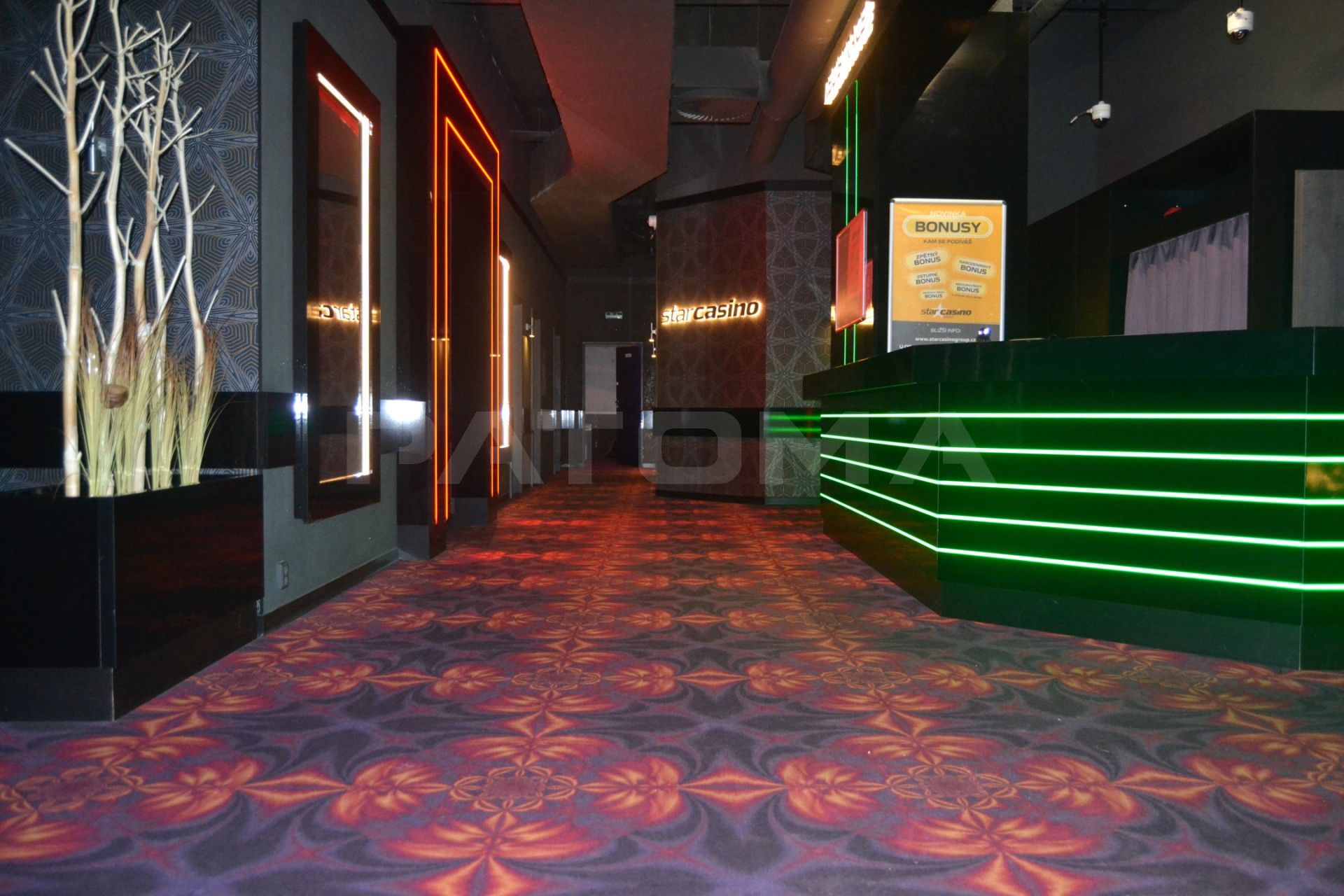 Pronájem obchodní prostory - Prusíkova, Praha, 618 m²