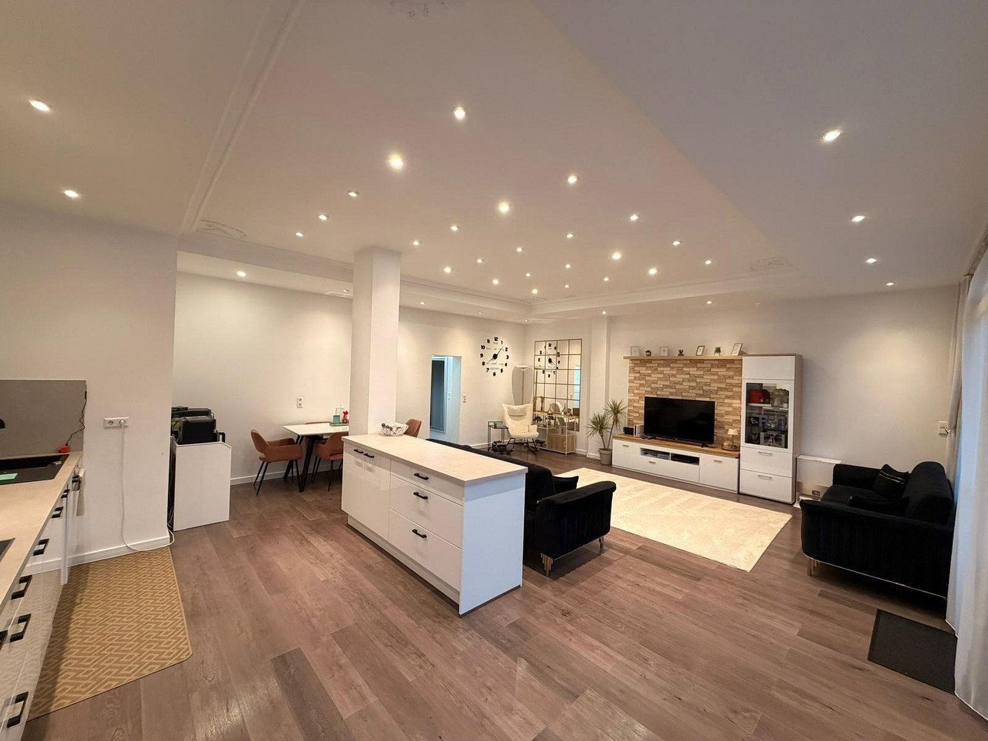2+kk, Fontanestr. 12, , Porýní-Falc, 93 m² - 1