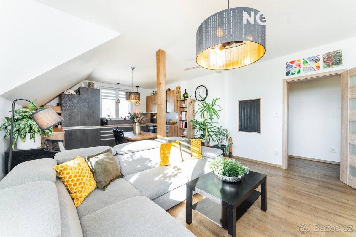 Byty, Klecany, 250 67