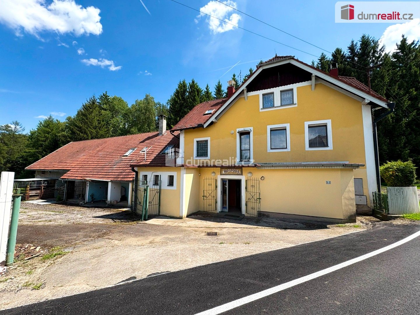 Prodej ubytovací zařízení - Roudný, Zvěstov, 505 m²