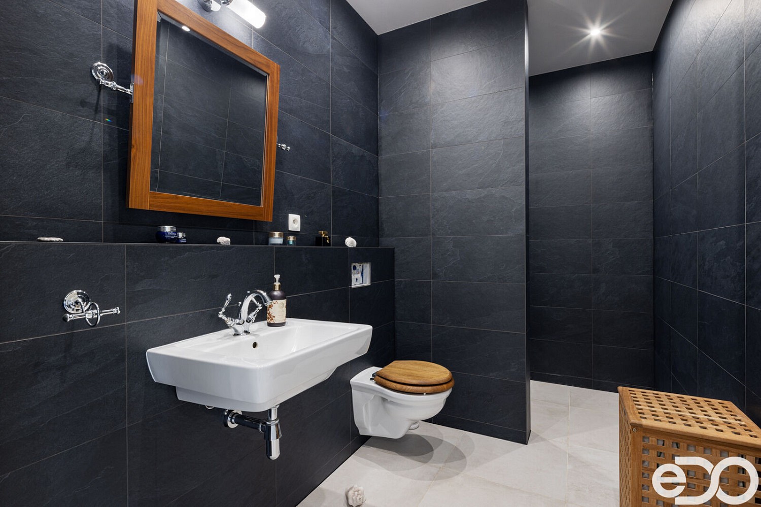 Rodinný dům · 219 m² · Trnová, okres Praha-západ - 3