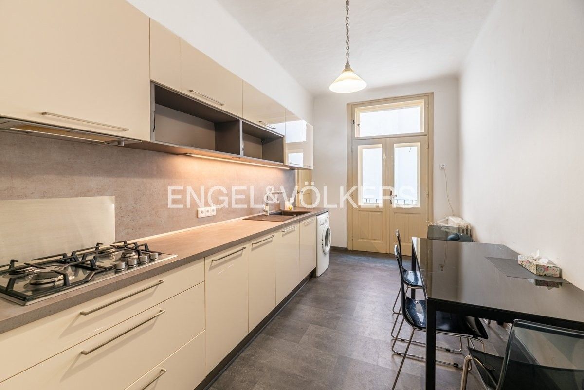 Pronájem byt 4+1 - Krakovská, Praha, 140 m²