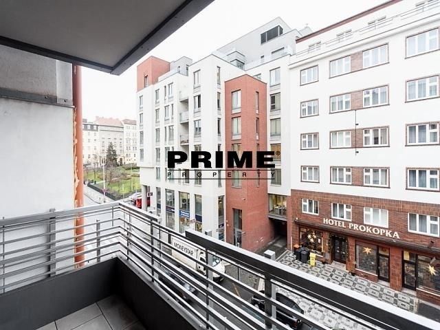 Pronájem byt 2+kk - Prokopova, Praha, 62 m²