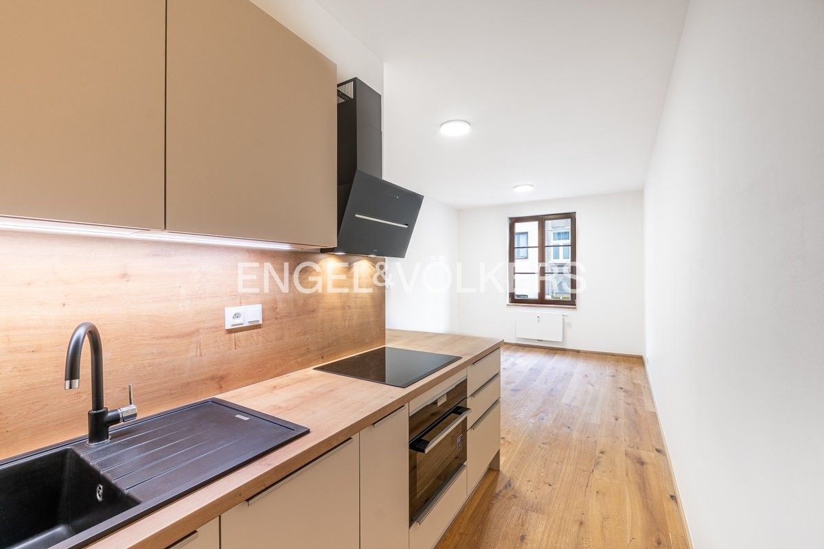 1+kk, Donská, Praha, 29 m²