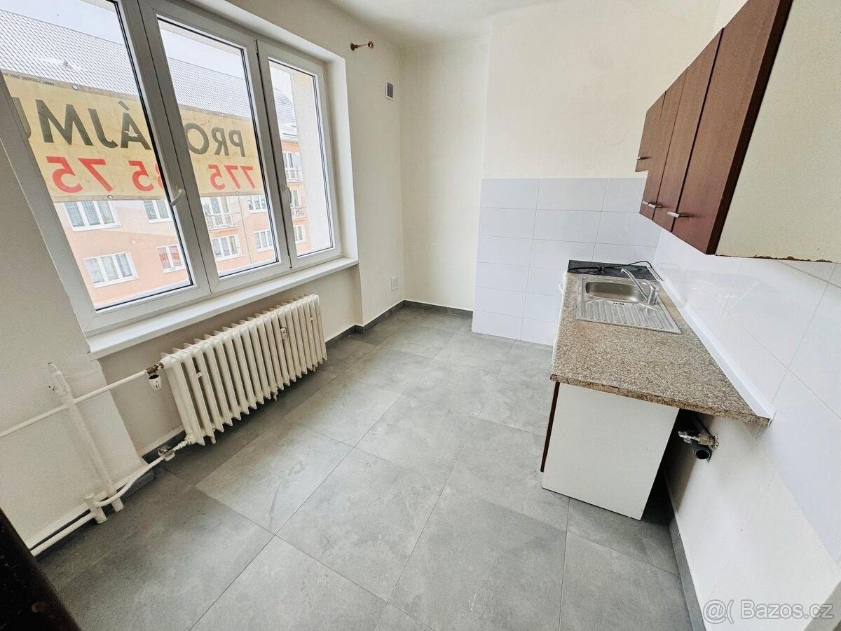 Pronájem byt - Habartov, 357 09