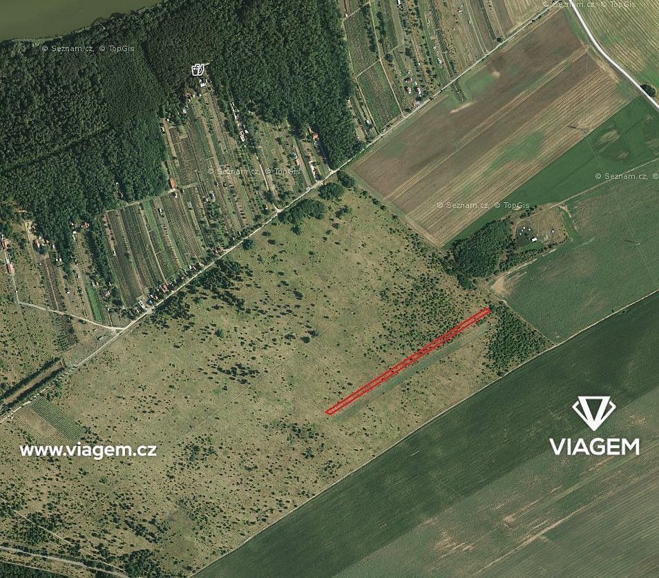 Zemědělský pozemek, 1 570 m²