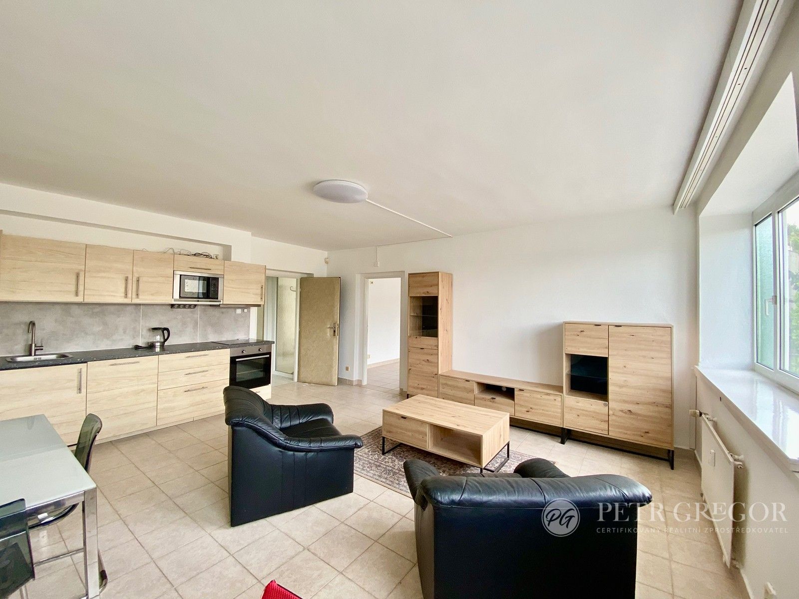 2+kk, Modřínová, Praha, 65 m²