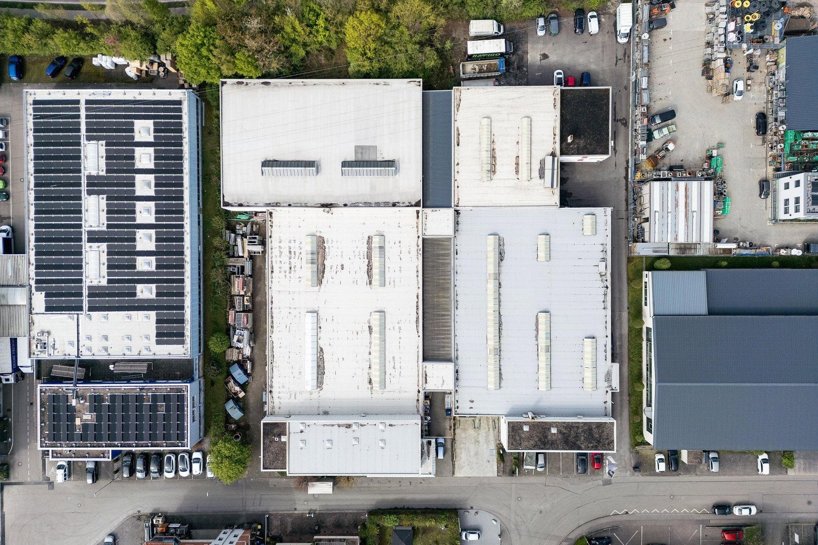 Obchodní prostory, , Bádensko-Württembersko, 6 500 m² - 1