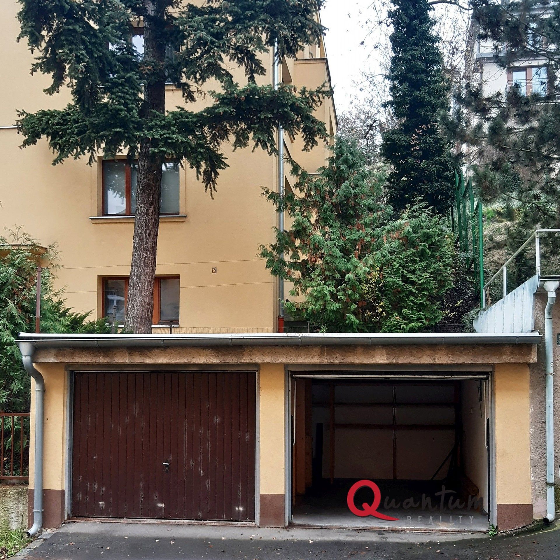 Pronájem garáž - Krokova, Praha, 14 m²