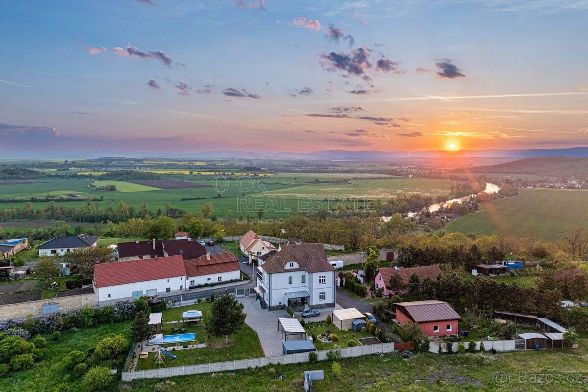 Prodej rodinný dům - Žatec, 438 01