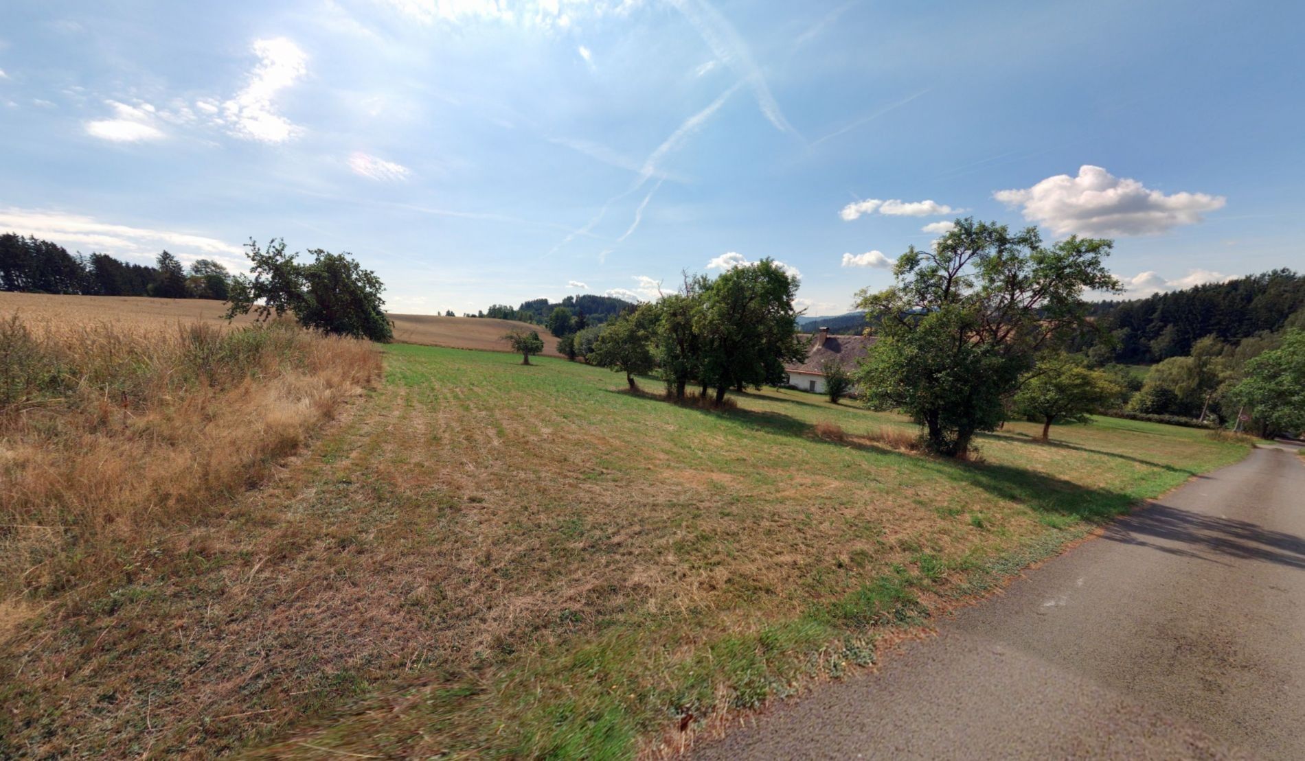 Pozemek pro bydlení, 672 m²