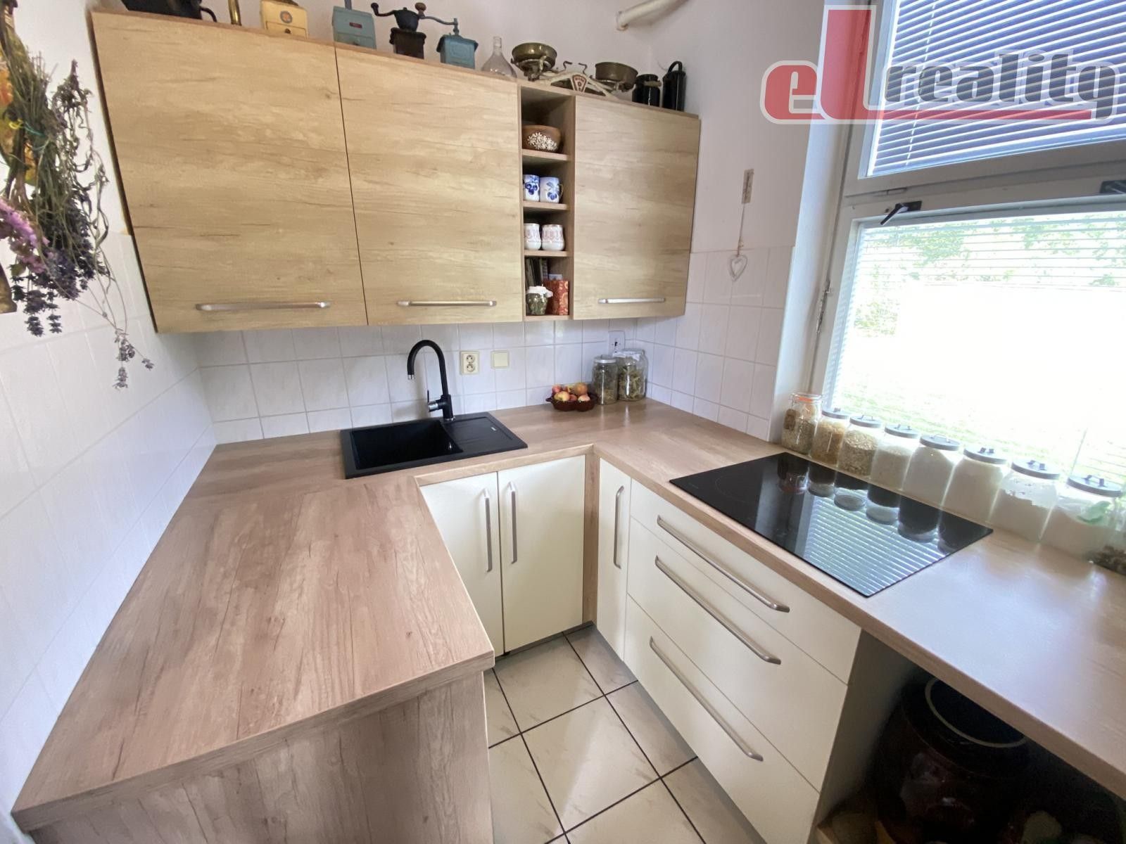 Chaty, Rajnochovice, 2 999 m²