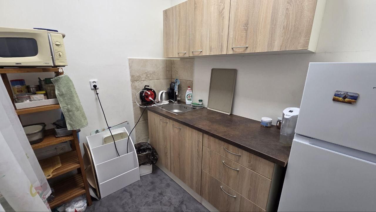 Kanceláře, Přístavní, Praha, 100 m²