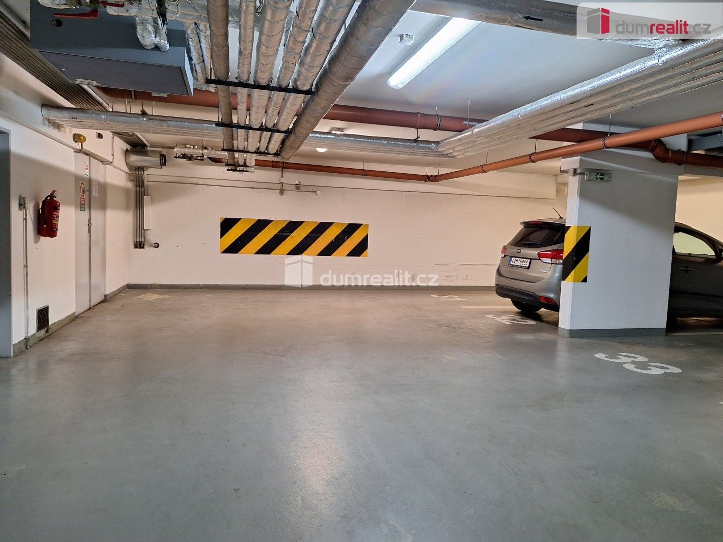Garáž · 12 m² · Názovská 3255, Praha Strašnice - 4