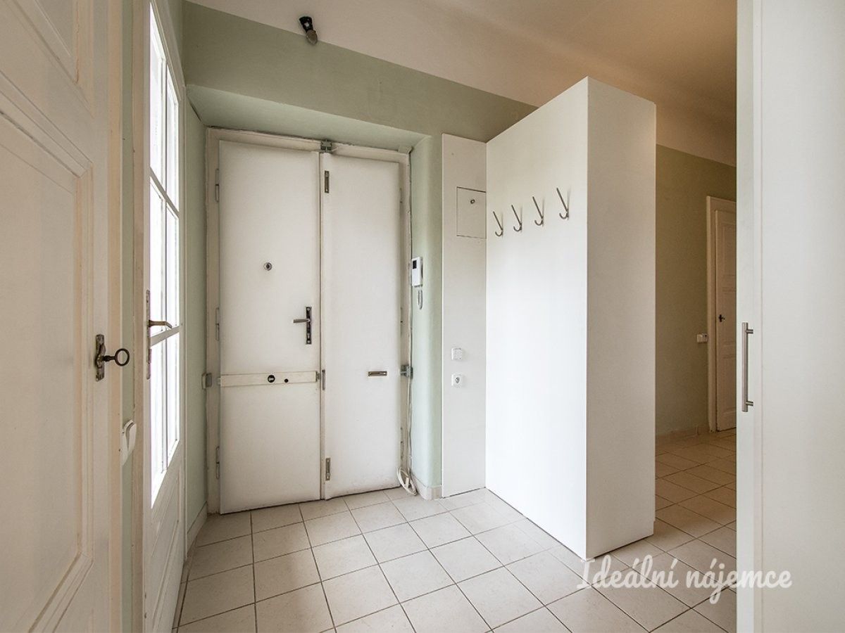 Pronájem byt 2+1 - Farského, Praha, 112 m²