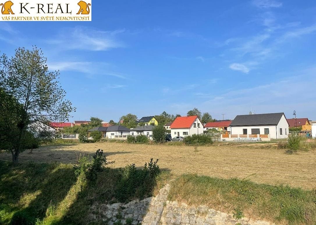 Pozemky pro bydlení, Hradčany, 1 299 m²