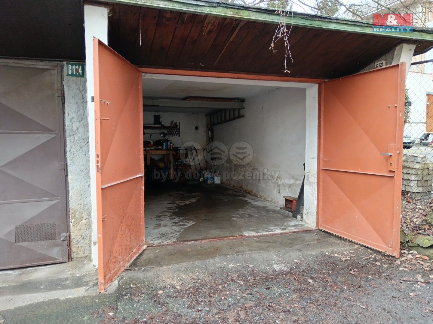 Prodej garáž - Stará Role, Karlovy Vary, 24 m²