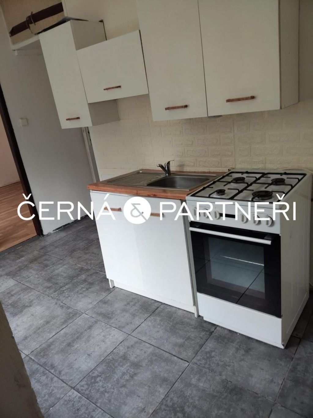 Pronájem byt 2+1 - Pohraniční stráže, Kraslice, 51 m²