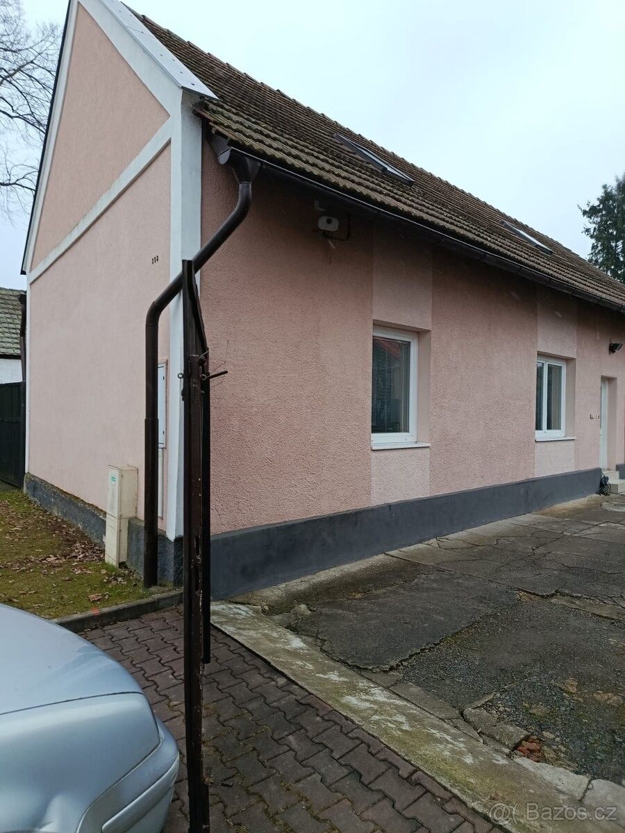 Rodinné domy, Dolní Břežany, 252 41