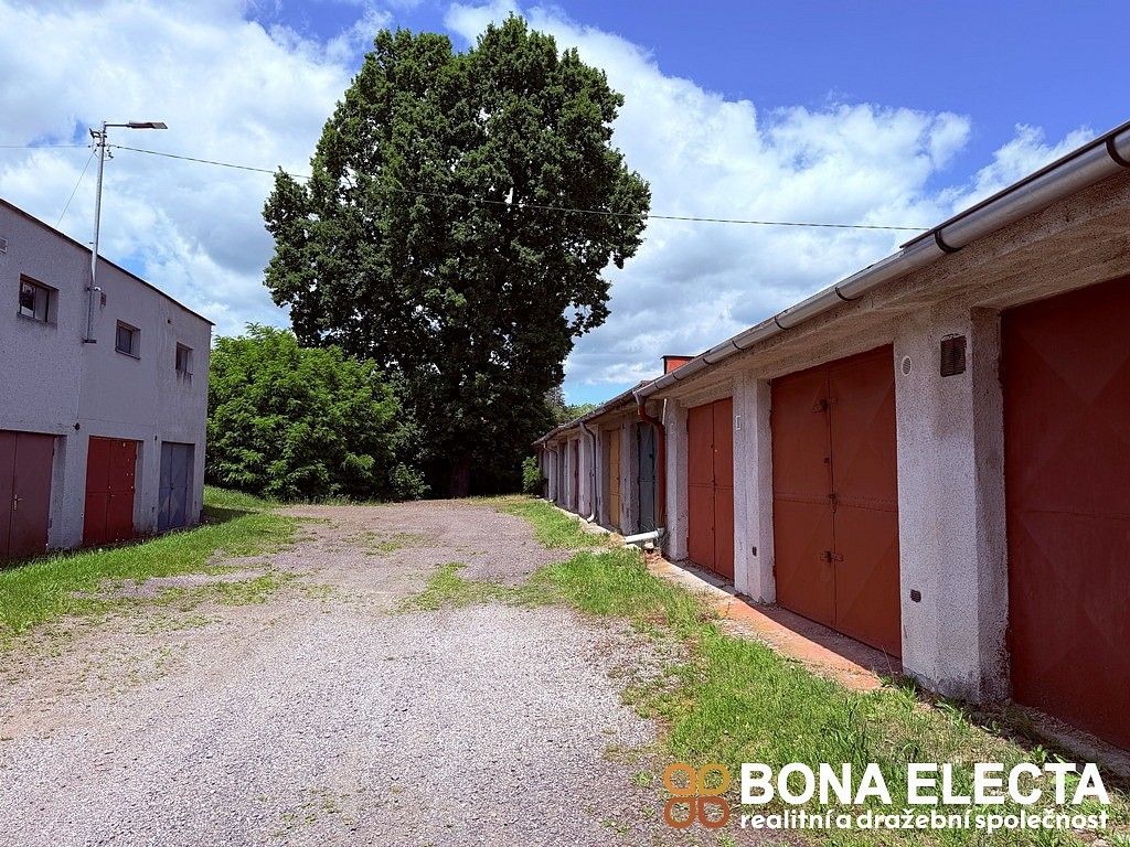 Prodej garáž - Bílovec, okres Nový Jičín, Moravskoslezský kraj, 18,8 m² - 5