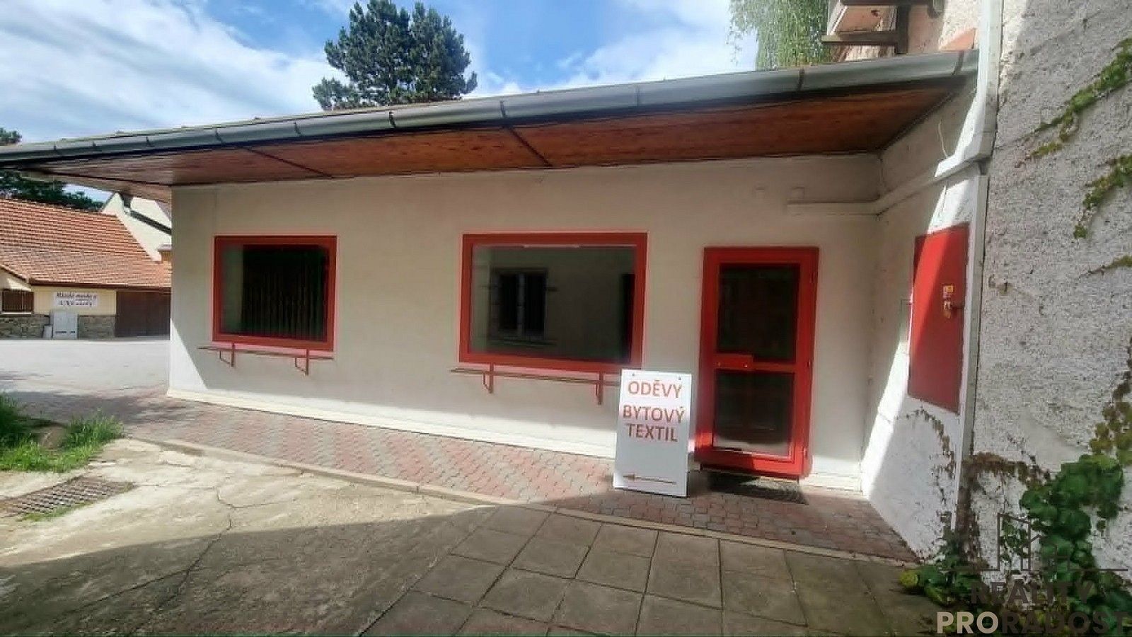 Obchodní prostory, Moravský Krumlov, okres Znojmo, Jihomoravský kraj, 70 m² - 1