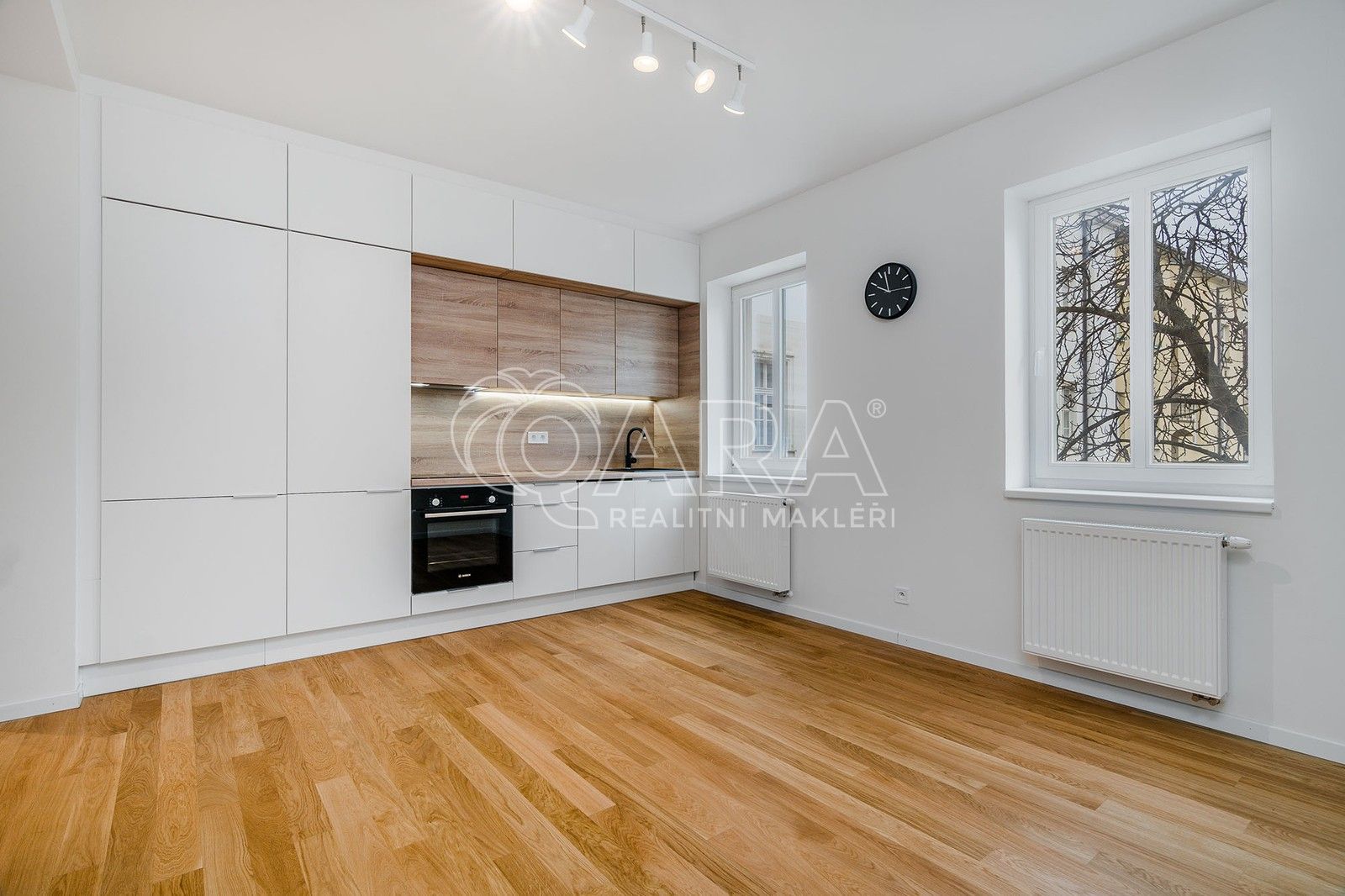 2+kk, Plzeňská, Praha, 39 m²