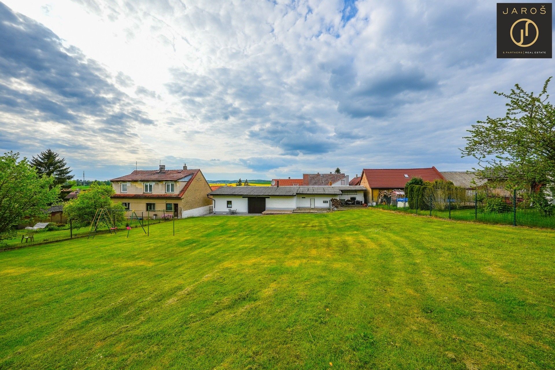 Prodej dům - Libečov, Chyňava, 252 m²